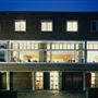 2 Willow Road