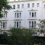Kensington Gardens Square
