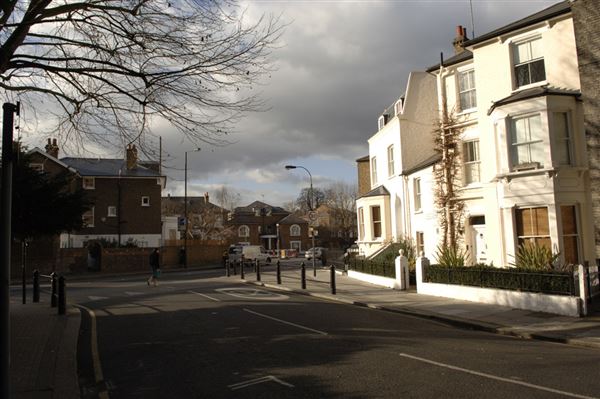 Dorville Crescent (01/05/2019)