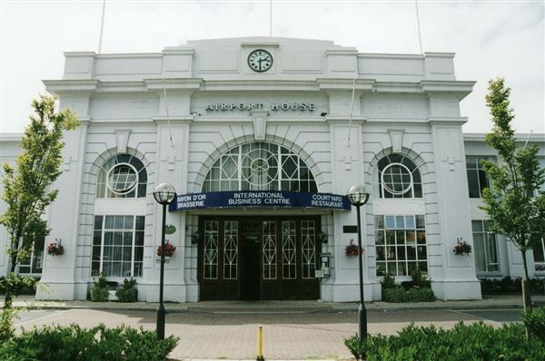Airport House and Visitor Centre (01/05/2019)