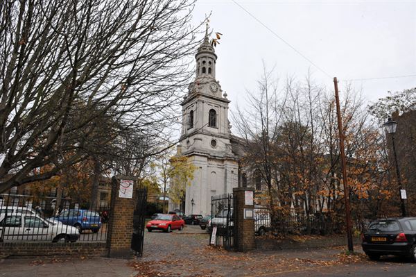 St Alfege's Church and Churchyard (01/05/2019)