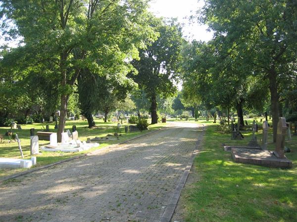 West Norwood Cemetery, Catacombs & Greek Chapel (01/05/2019)