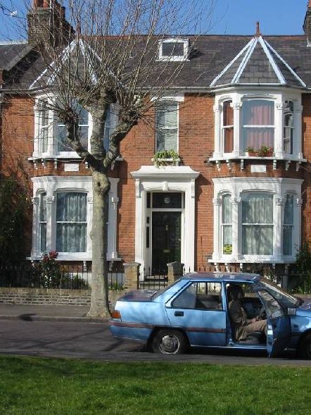 Meynell Crescent (01/05/2019)