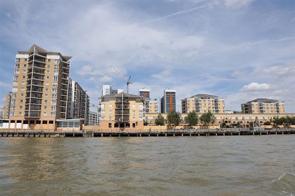 Views of Docklands from the Thames (01/05/2019)