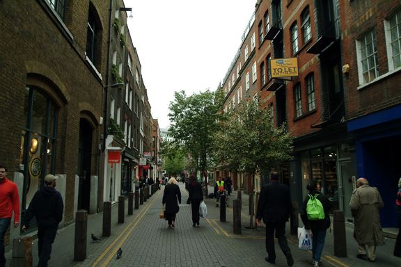 Neal Street (north of Shelton Street) (01/05/2019)