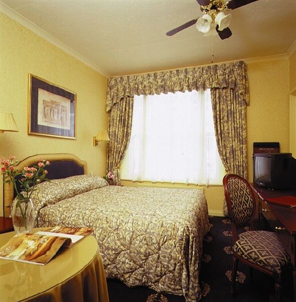 London Lodge Hotel (01/05/2019)