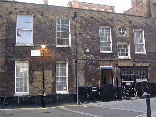 Clarges Mews (01/05/2019)