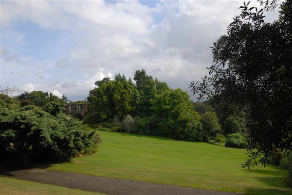 Hampstead Heath - the Hill Garden and Pergola (01/05/2019)