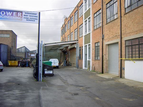 Uxbridge Industrial Estate (01/05/2019)