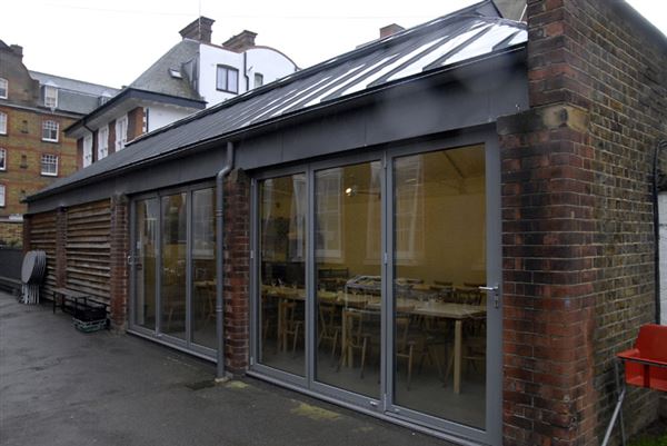 Rochelle School and Club Row (01/05/2019)