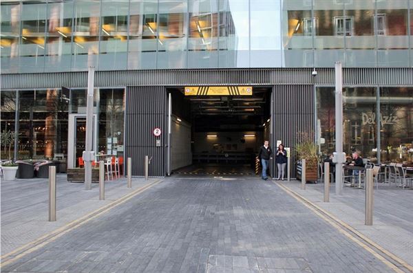 The Blue Fin Building (01/05/2019)
