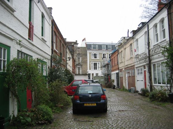 Belsize Court Garages (01/05/2019)