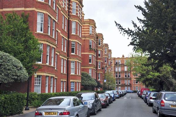 Sutton Court (01/05/2019)