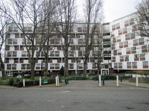 Bevin Court (01/05/2019)