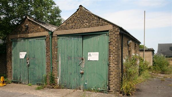 Clitterhouse Buildings Yard (16/05/2018)