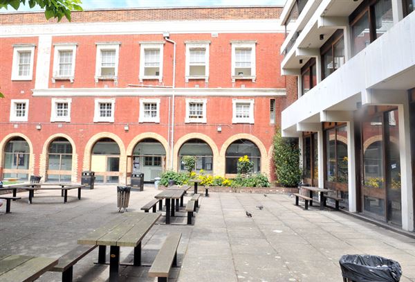 Goldsmiths College, University of London (01/05/2019)