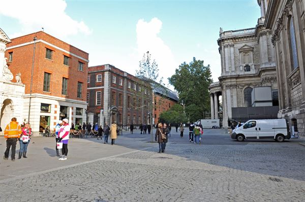 St Paul's Churchyard (01/05/2019)