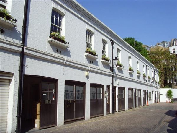 Pennant Mews (01/05/2019)