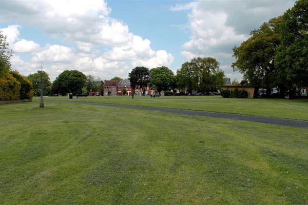Woodside Park (01/05/2019)