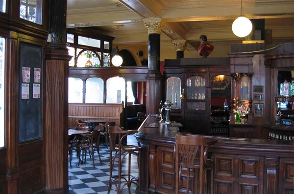 The Salisbury Hotel (01/05/2019)