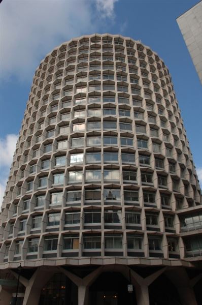 1 Kemble Street (01/05/2019)