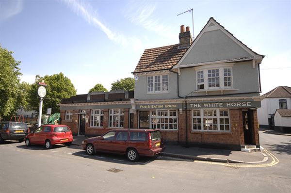 The White Horse (01/05/2019)