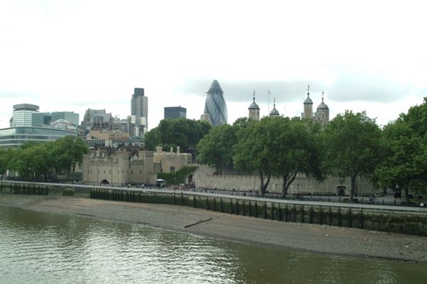 Views of City and Thames from Southwark (01/05/2019)