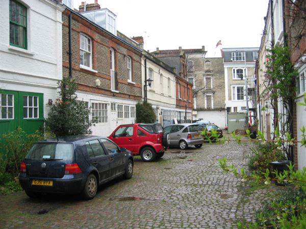 Belsize Court Garages (01/05/2019)