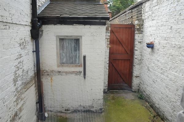 Kenmont Primary School Caretaker's House (01/05/2019)