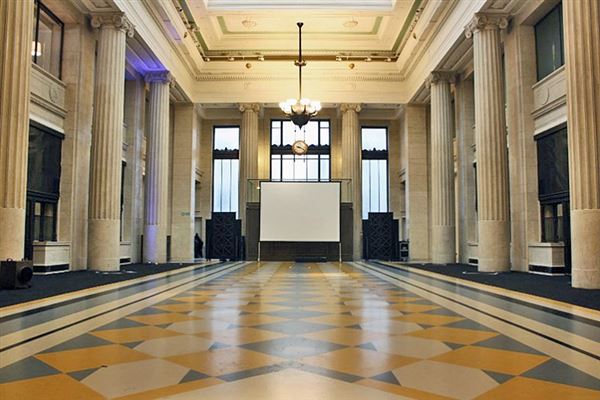 The Banking Hall (01/05/2019)