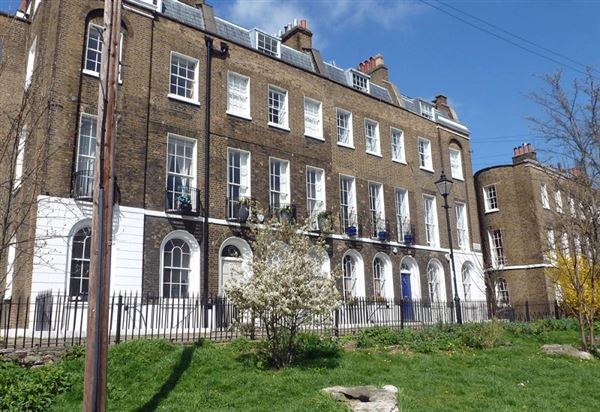 Duncan Terrace and Duncan Terrace Gardens (01/05/2019)