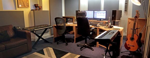 Price Studios (01/05/2019)