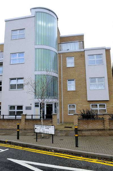 Hartfield Road (01/05/2019)