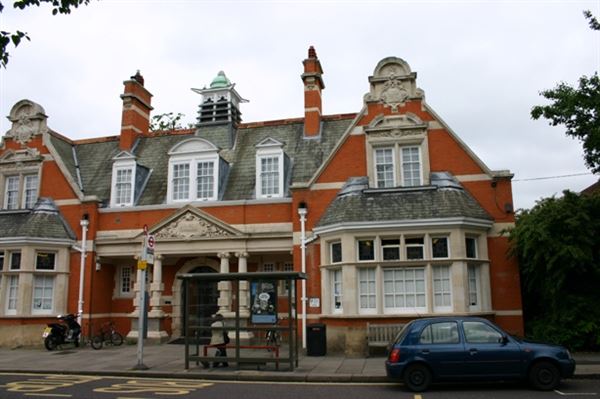 Teddington Library (01/05/2019)