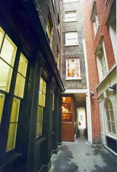 St Michael's Alley (01/05/2019)