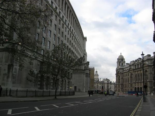 Horse Guards Avenue (01/05/2019)