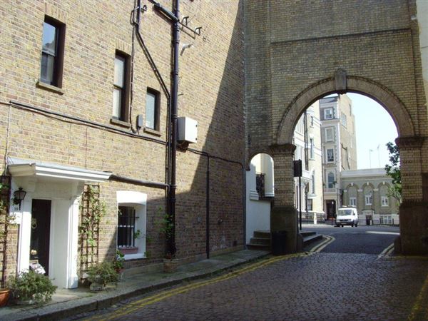 Cornwall Mews West (01/05/2019)