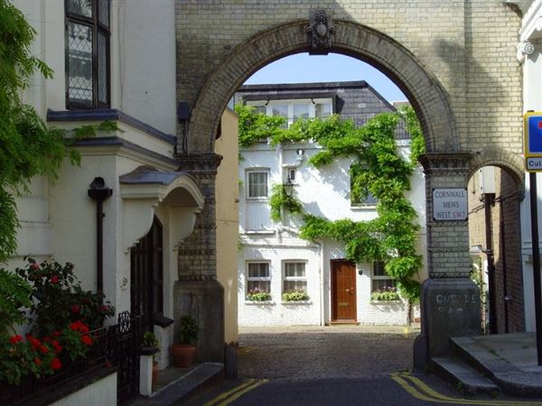 Cornwall Mews West (01/05/2019)