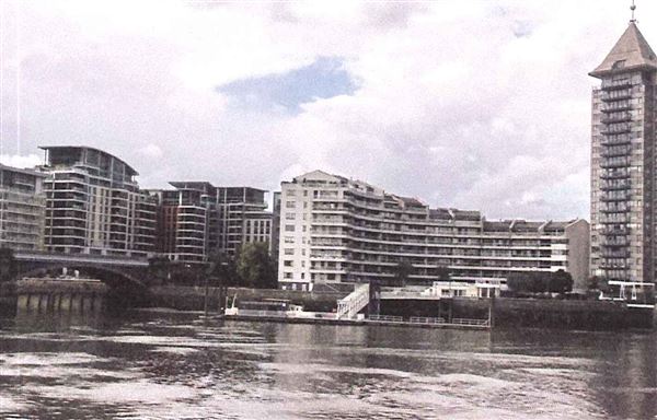 Views of Chelsea Harbour and Lots Road from Battersea (01/05/2019)