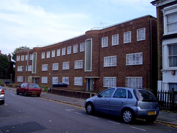 Pellatt Grove (01/05/2019)