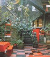 The October Gallery (01/05/2019)