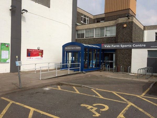 Vale Farm Sports Centre (01/05/2019)