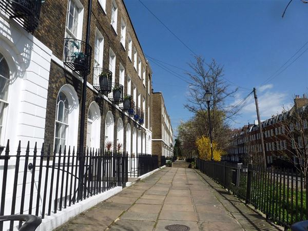 Duncan Terrace and Duncan Terrace Gardens (01/05/2019)