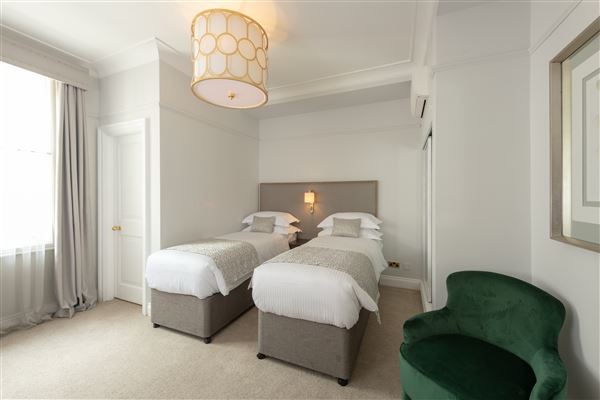 Fraser Residence Prince of Wales Terrace (01/05/2019)