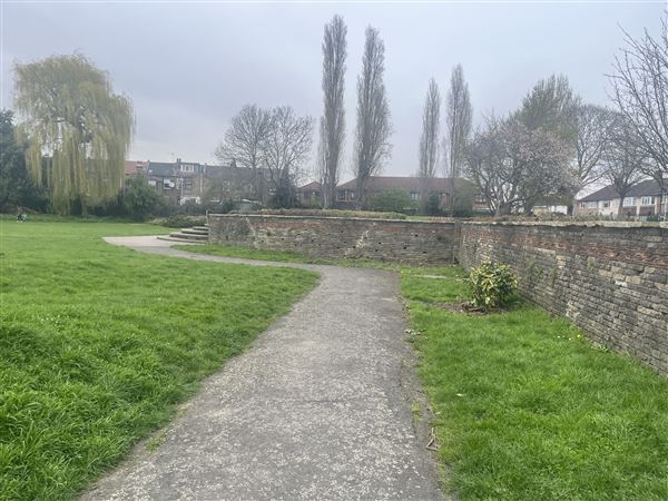 Plumstead Gardens (05/04/2023 - Credits: Yiyang Guo)