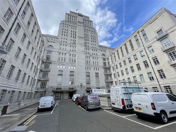 Senate House (19/06/2024)