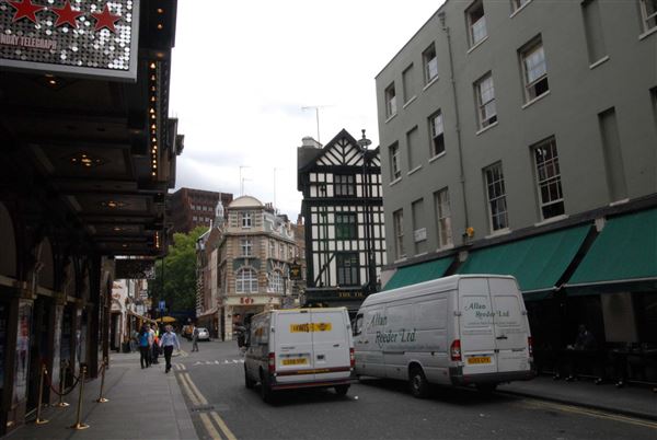 Old Compton Street (01/05/2019)