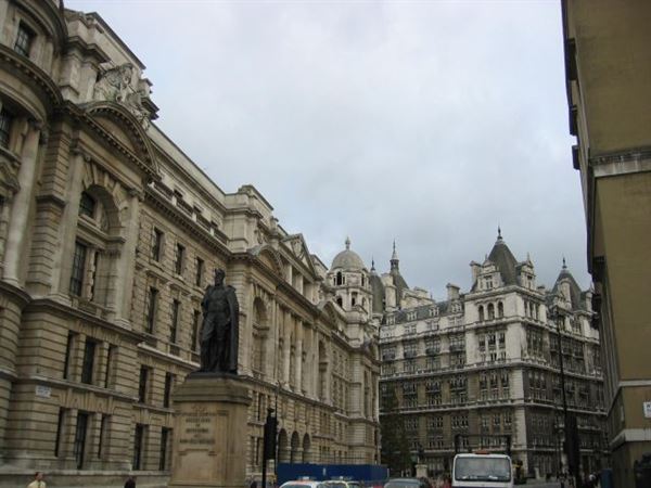 Horse Guards Avenue (01/05/2019)
