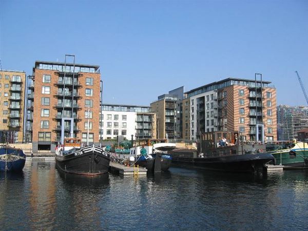 Views of Docklands from the Thames (01/05/2019)