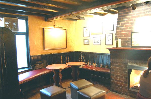 The Dove, Hammersmith (01/05/2019)